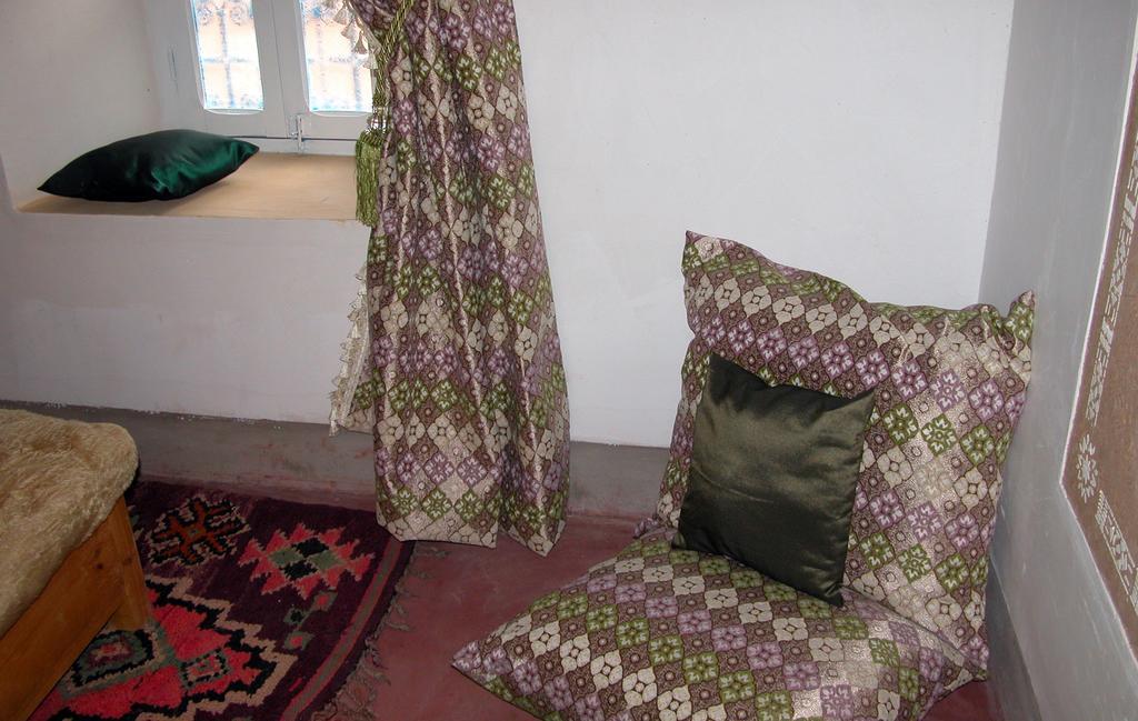 Bed and Breakfast Kasbah Iswan Kelaat-M'Gouna Habitación foto